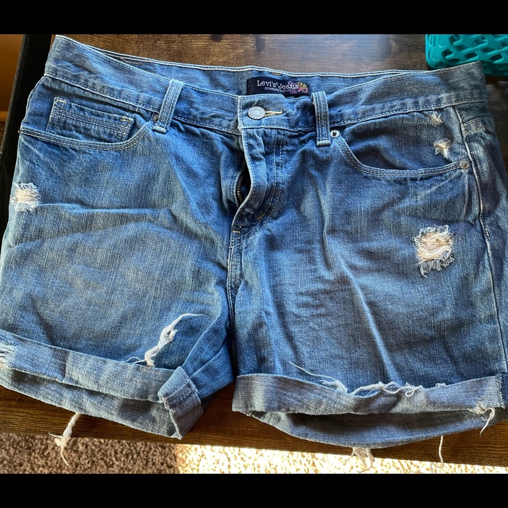 Levi Jean shorts juniors non smoking home size 11
